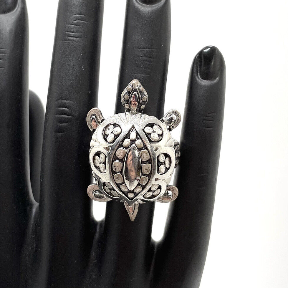 Chico's Adjustable Turtle Ring