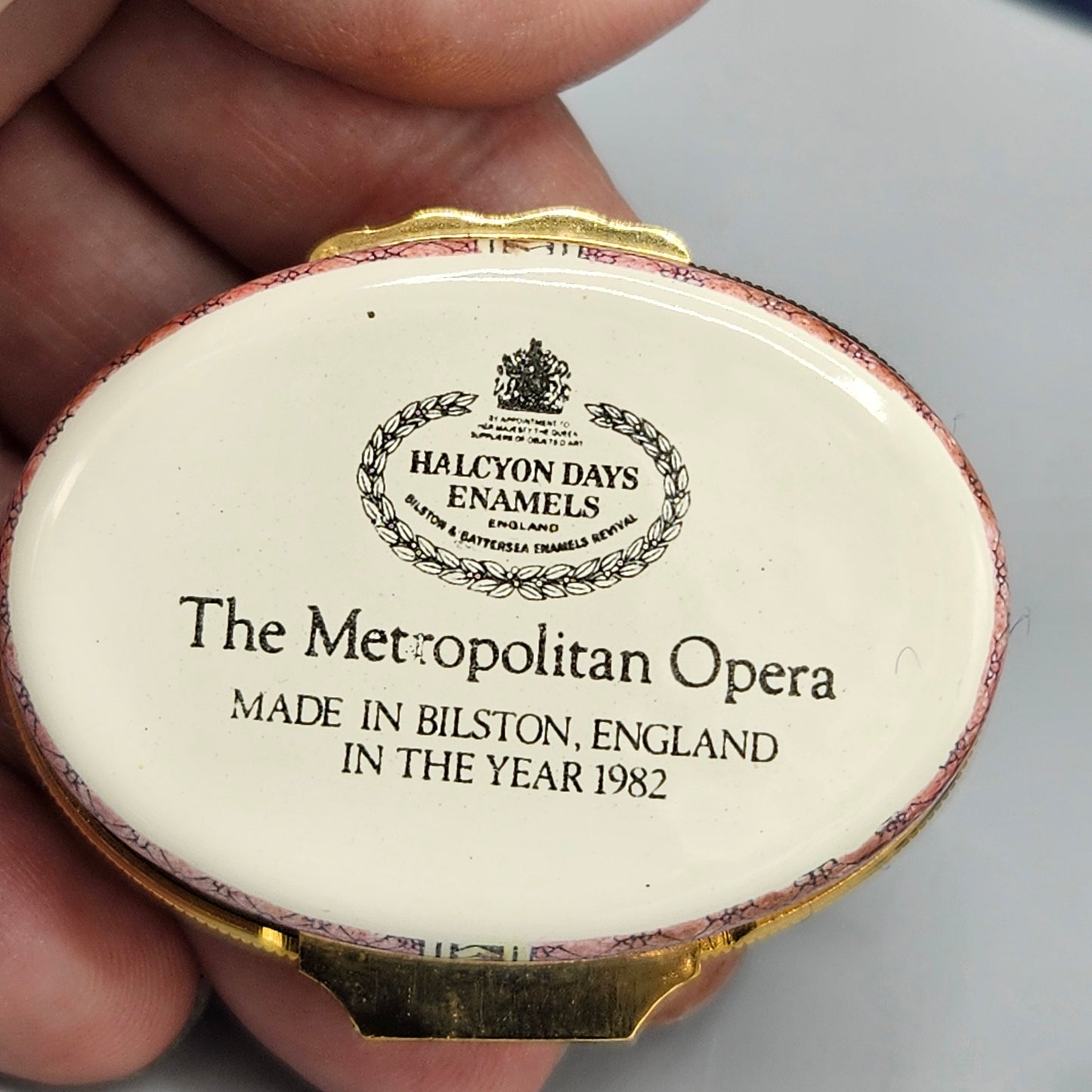 1982 Halcyon Days England Enamel Metropolitan Opera First Curtain Box