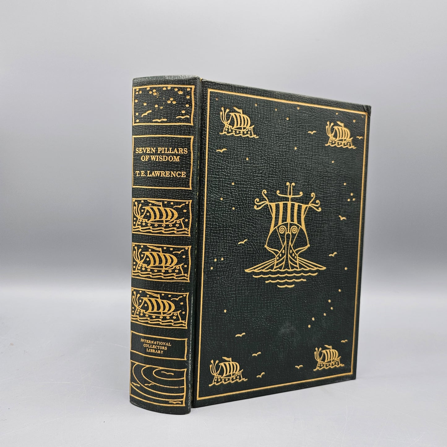 TE Lawrence "Seven Pillars of Wisdom" International Collectors Library