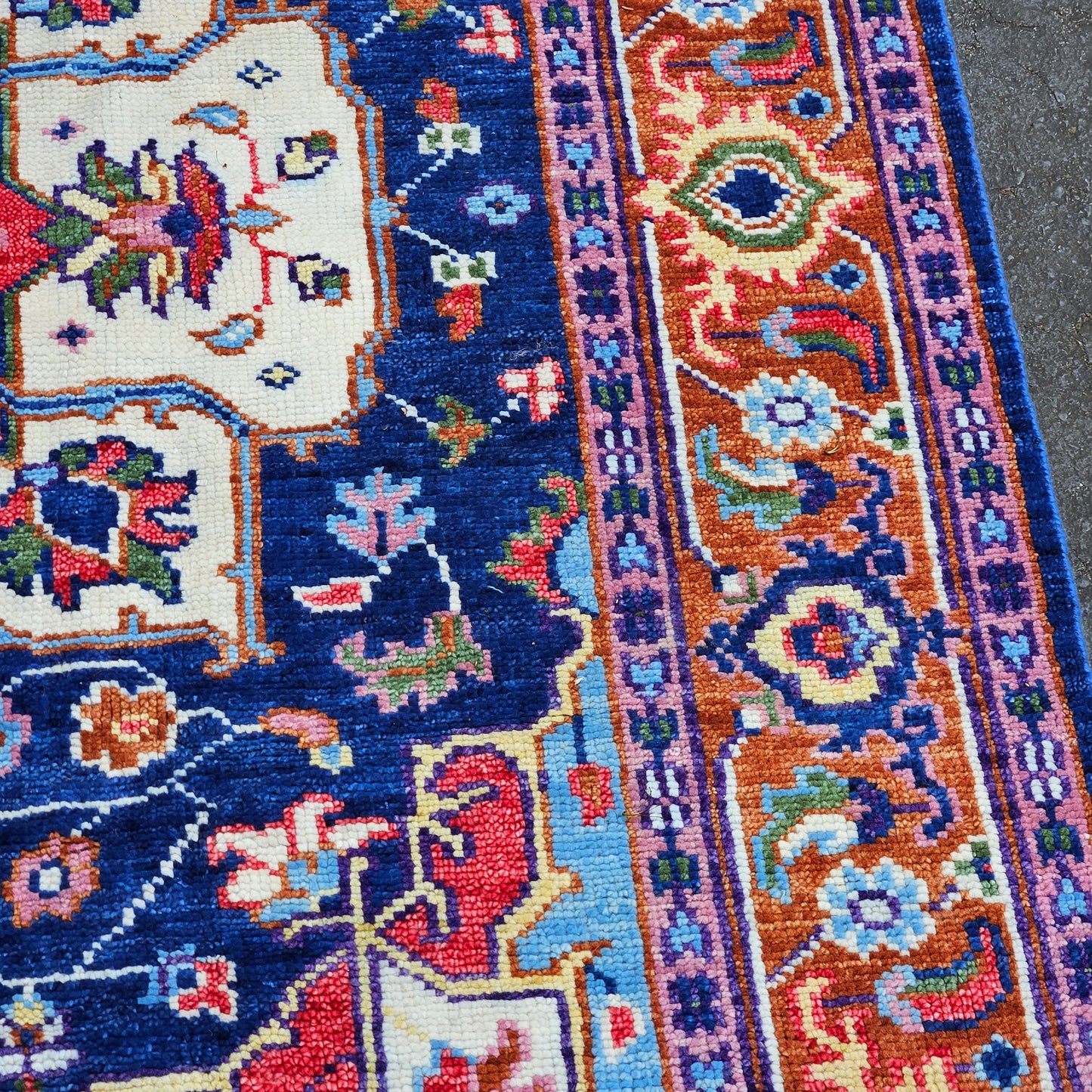 Hand Knotted Turkish 8' x 10' Carpet