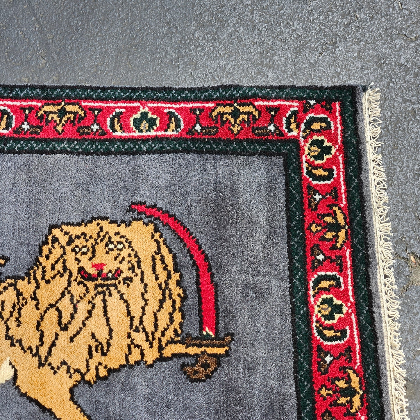 Pectoral Lion with Sword Hand Knotted 100% Wool Rug / Carpet 3' x 5'