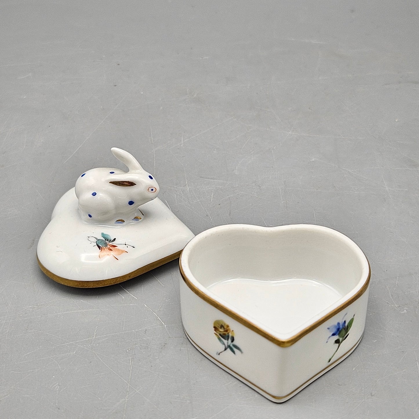 Herend Porcelain Miniature Heart Box with Rabbit Finial
