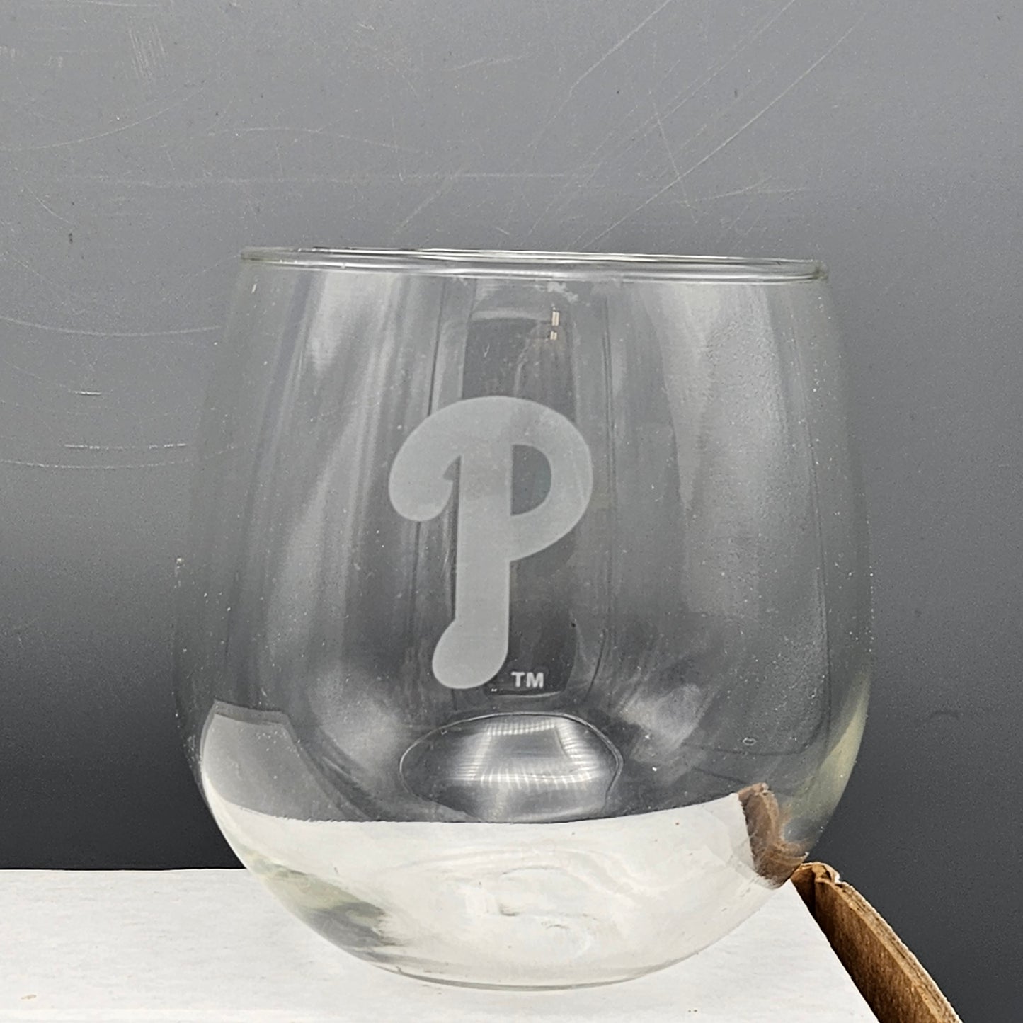 Pair Philadelphia Phillies Balloon Wine Glasses