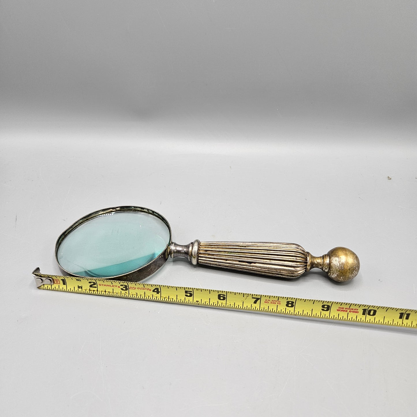 Decorator Hand Held Magnifying Glass