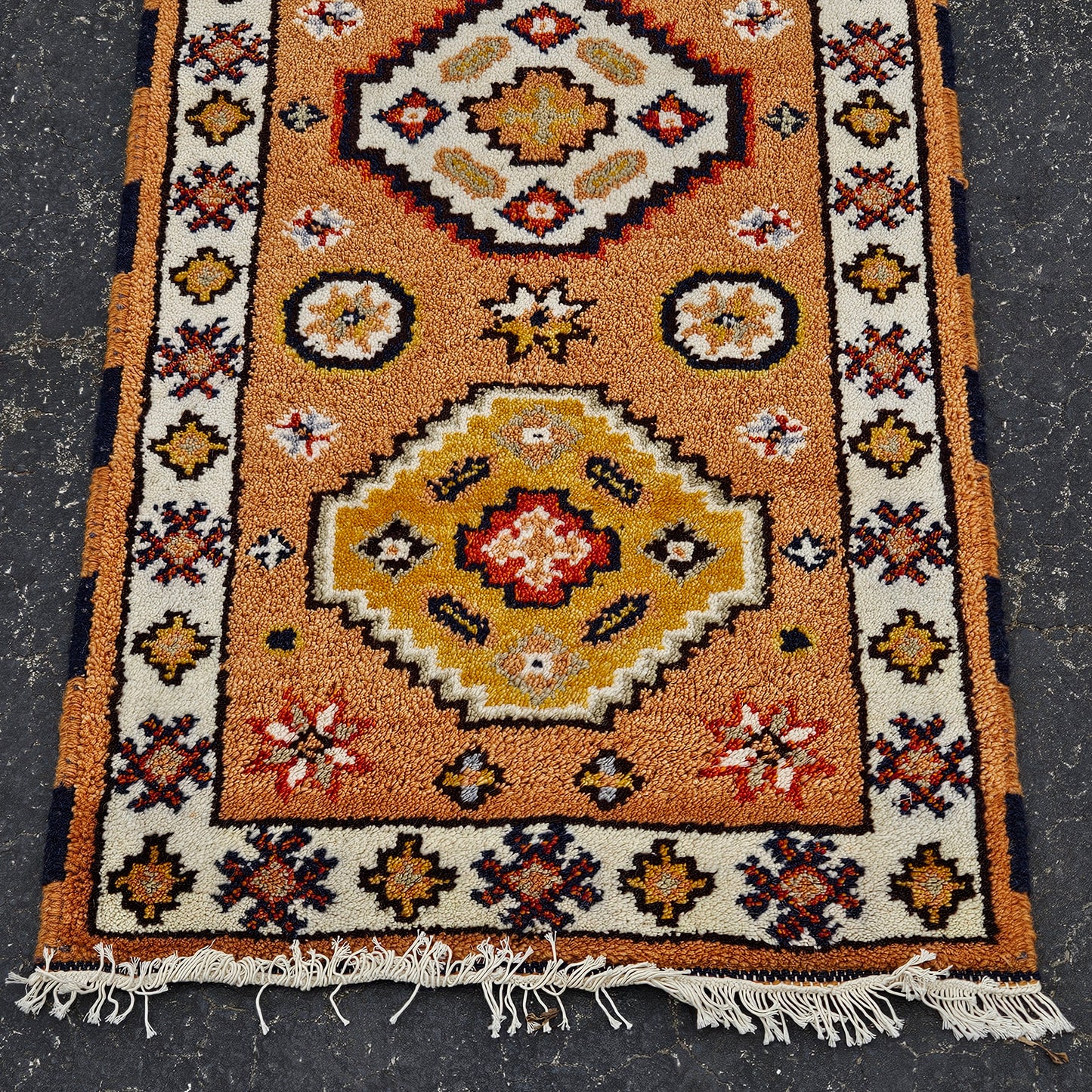 100% Wool Hand Knotted Beautiful Yellow Runner Rug / Carpet- 2' 2" x 6' 9"
