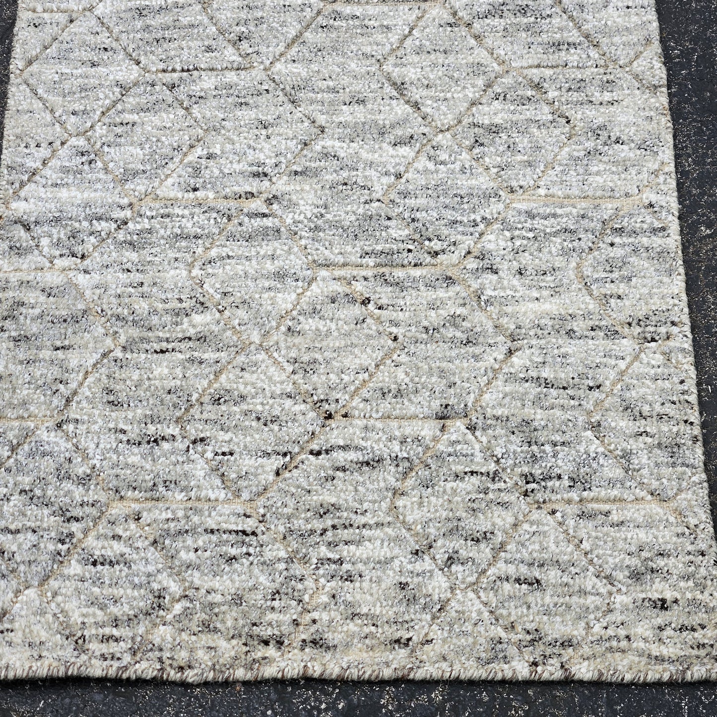 Small Hand Hooked Rug - 2' x 3'