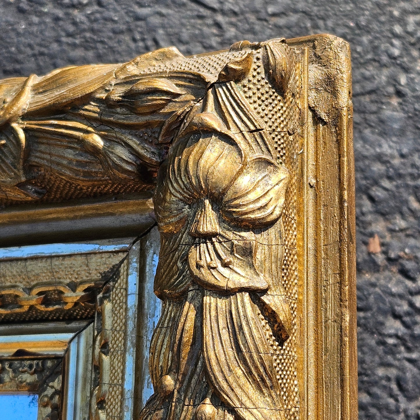 Beautiful Vintage Gold Gilt Carved Mirror