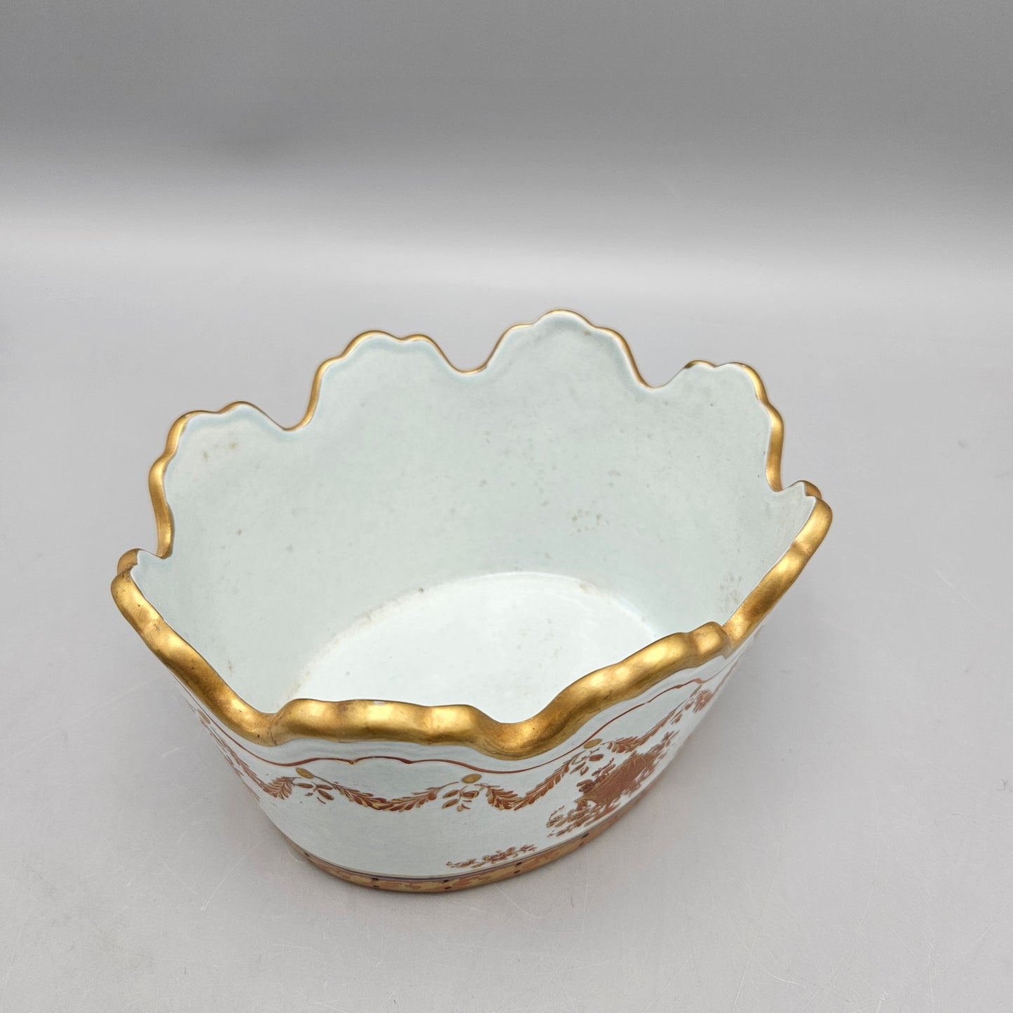 Mottahedeh Lowestoft Monteith Porcelain Scalloped Candy Nut Bowl Cachepot
