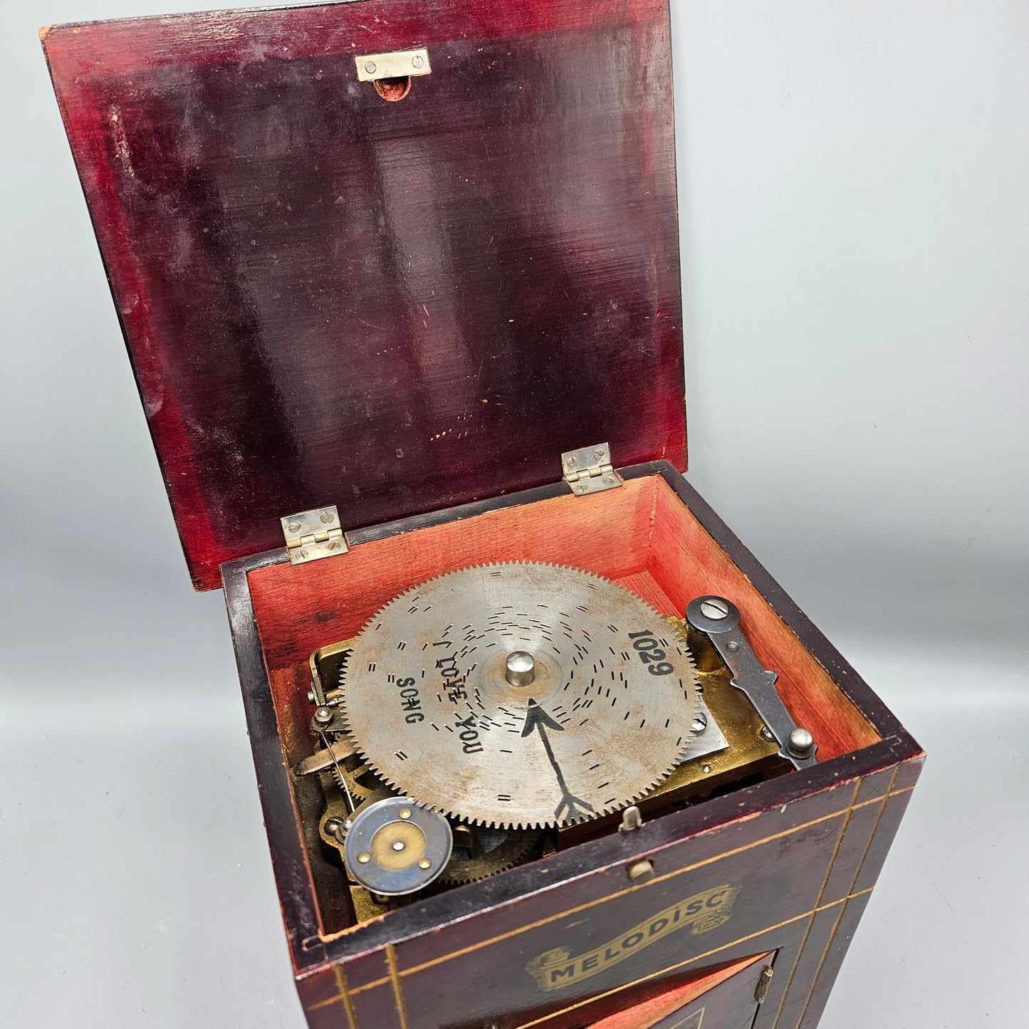 Vintage Melodisc Swiss Mechanical Wind Up Music Box