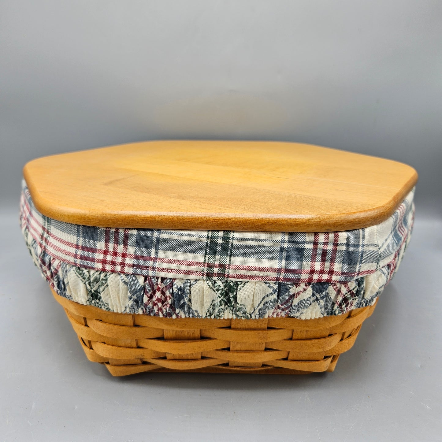 Set of 3 1998 Longaberger "Generations" Hexagon Basket with Lids Set