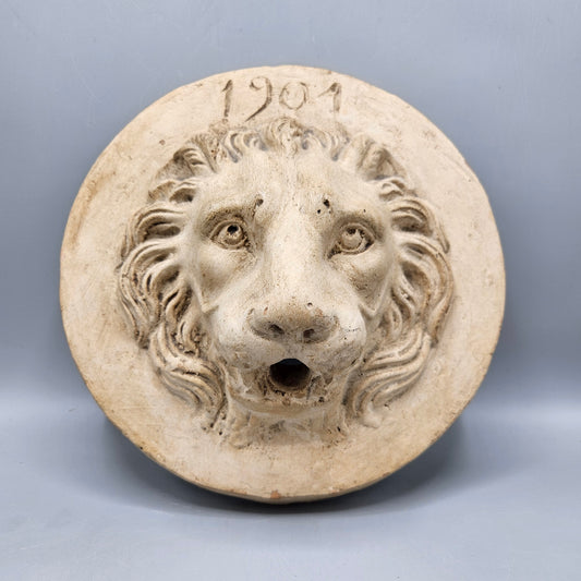 Vintage Ceramic Lion Head Wall Mounted Fountain Plate