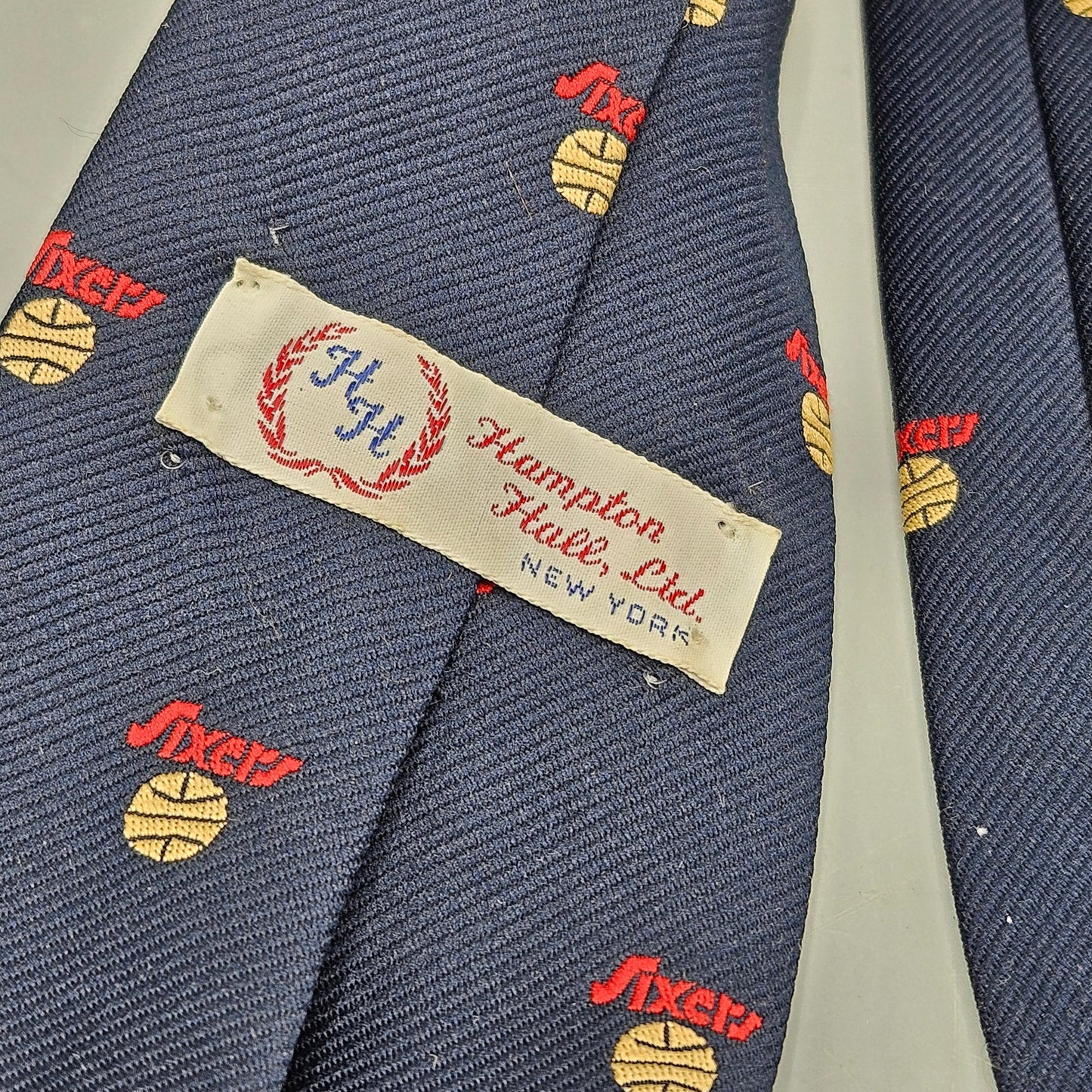 Vintage Hampton Hall, Ltd NY Philadelphia Sixers Tie