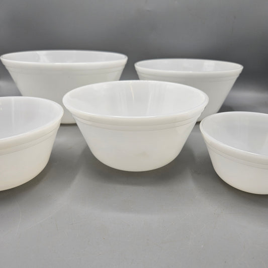 Set of 5 Vintage Federal Milk Glass Mixing Bowls