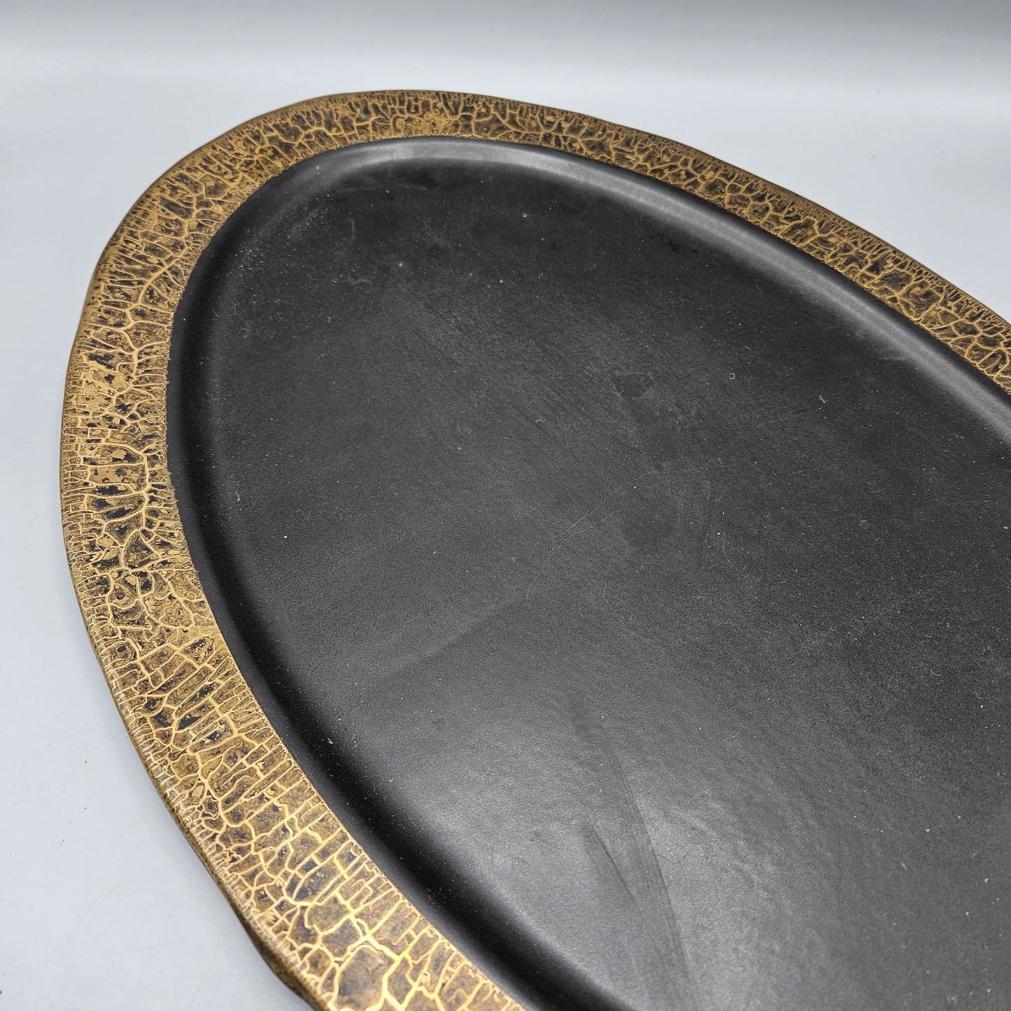 Large Michael Wainwright Ceramic Black & Gold Crackle Platter