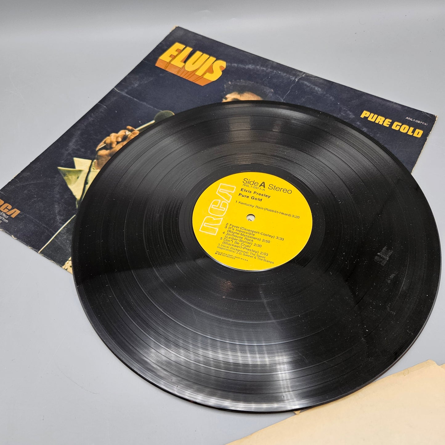 1977 Elvis Presley Pure Gold LP Record