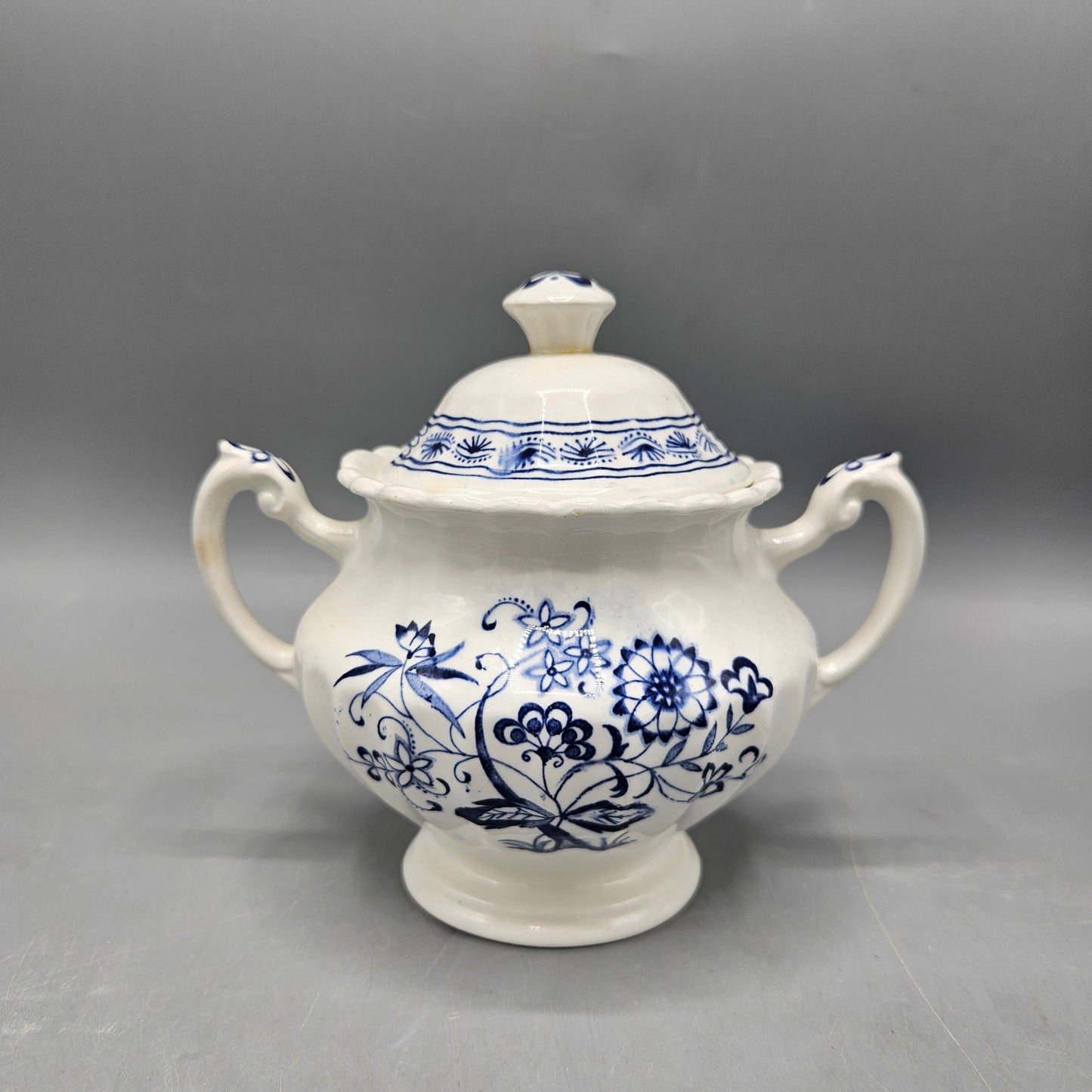 Vintage J&G Meakin England Classic Nordic Blue Onion ~ Coffee / Tea Pot, Creamer & Sugar
