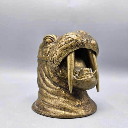 Amazing Vintage Arthur Court Designs Bronze Walrus Desk Lighter (Missing Lighter)