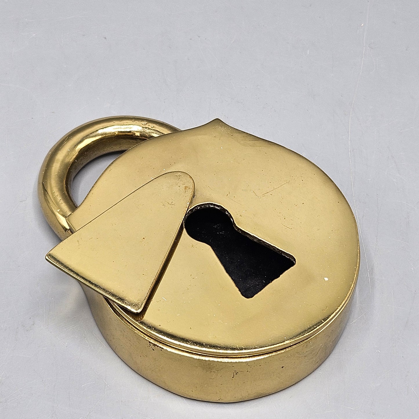 Virginia Metalcrafters Brass Padlock Ashtray Trinket Box