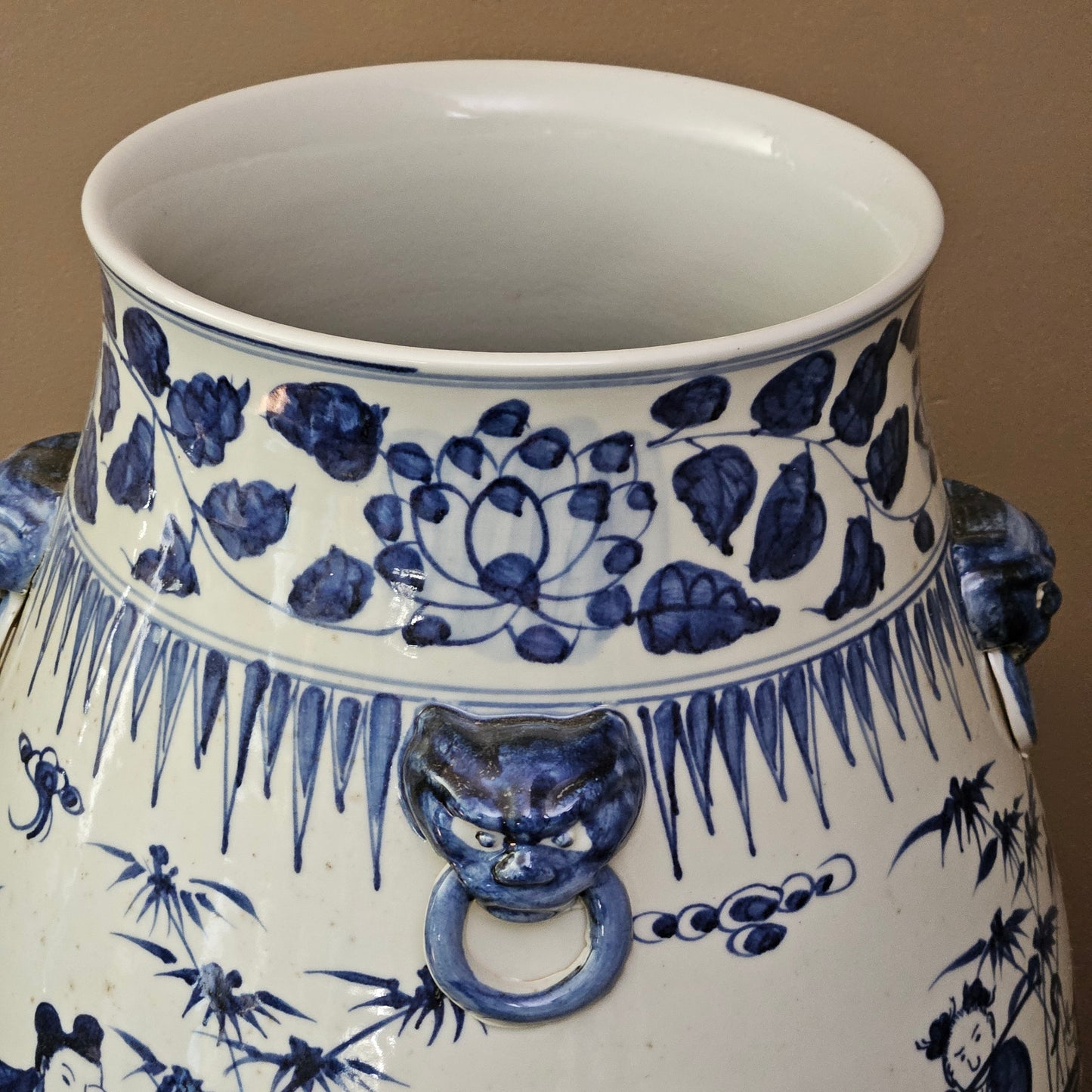 Large Blue & White Asian Porcelain Planter / Vase