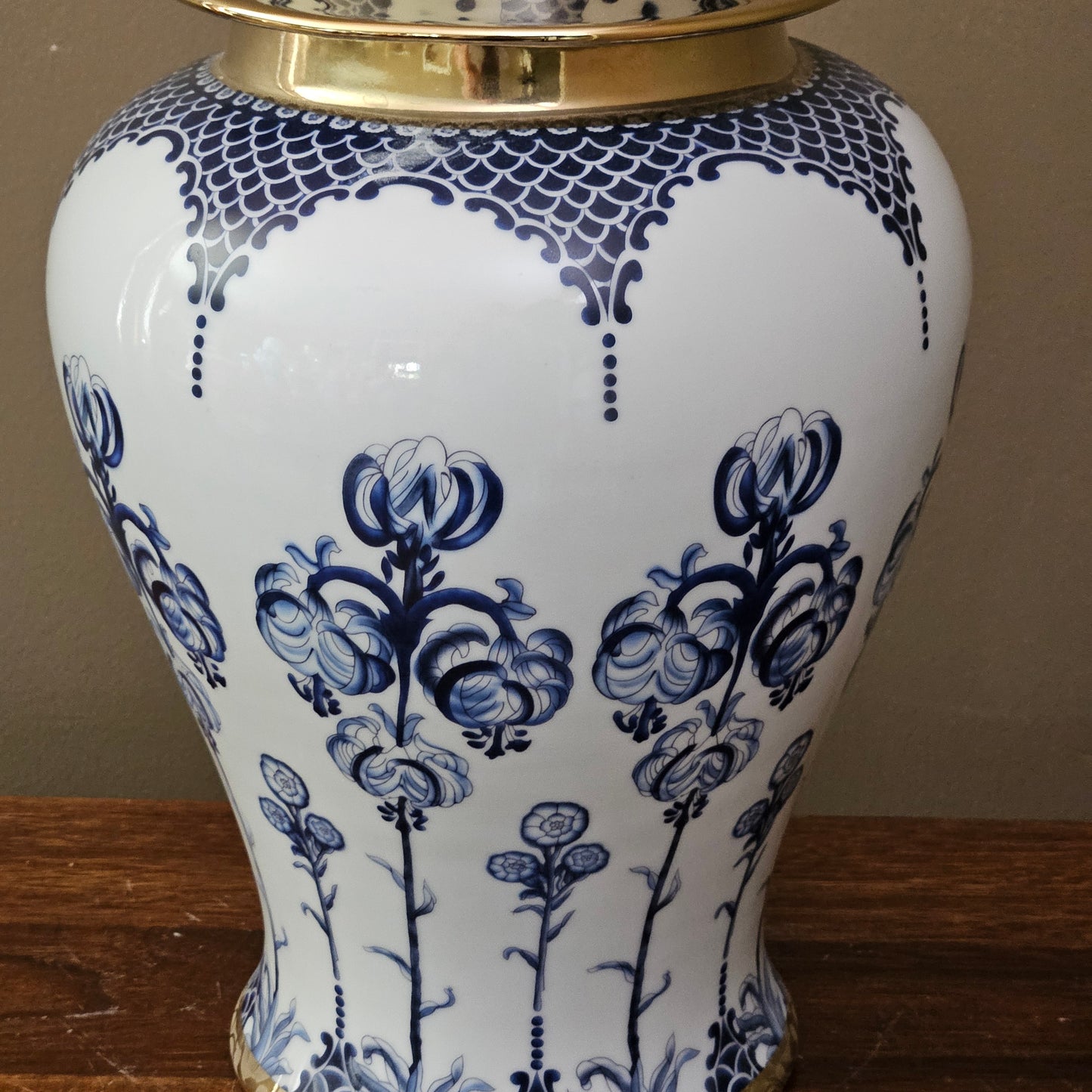 Blue & White Floral Fishnet Porcelain Ginger Jar with Lid ~ Multiple Available  & Gold Accents