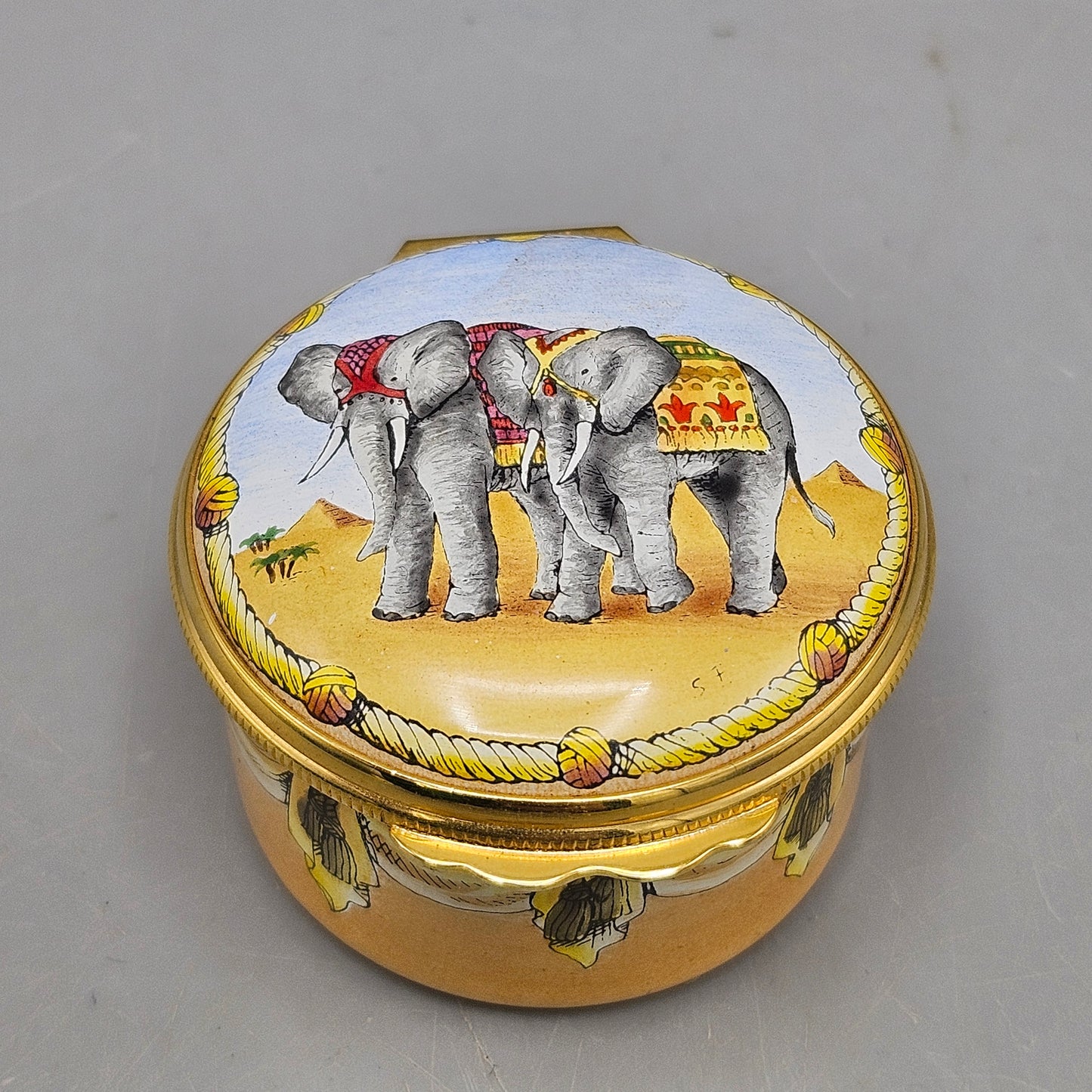 Vintage Halcyon Days Aida Elephants The Metropolitan Opera Trinket Box