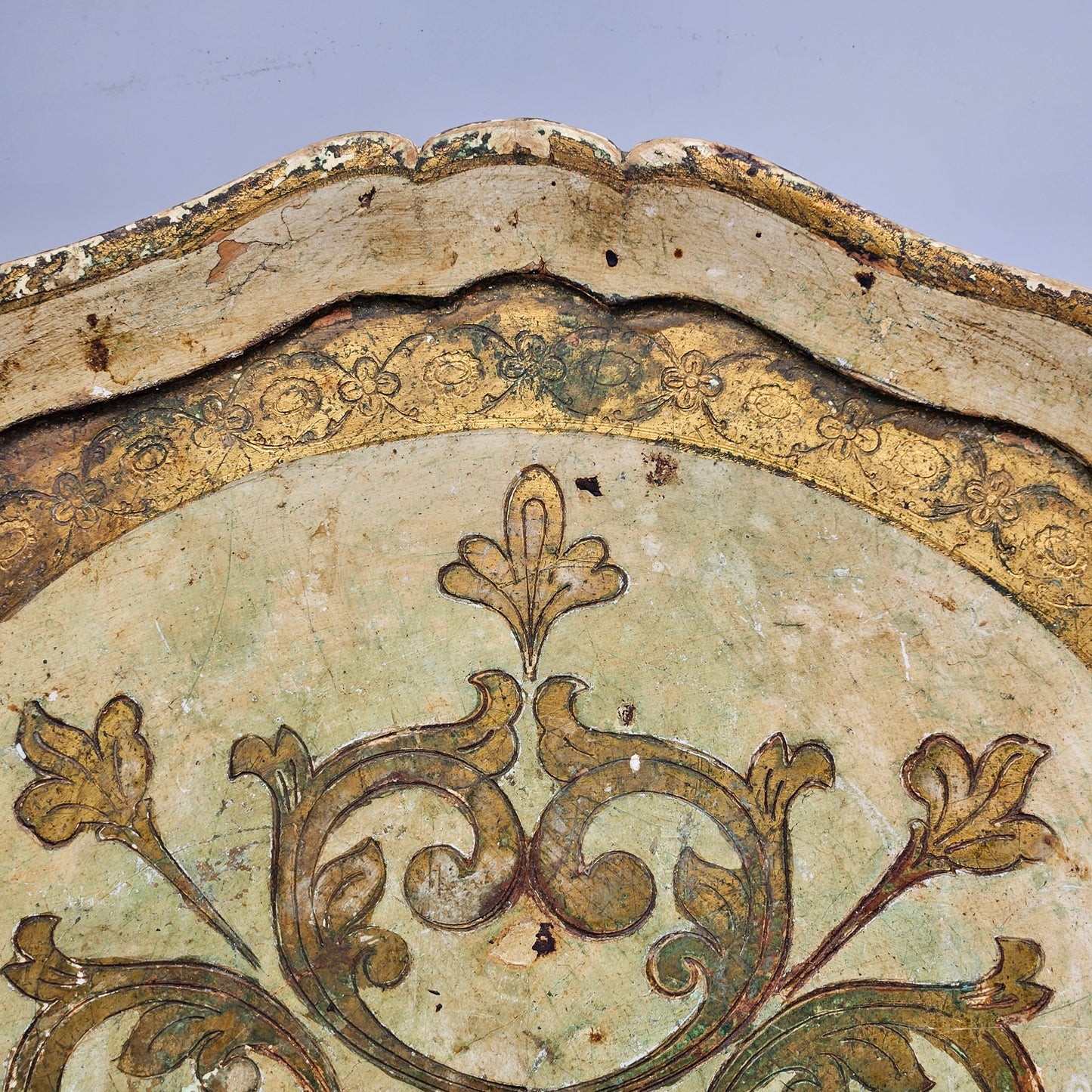 Vintage Gold Round Florentine Tray