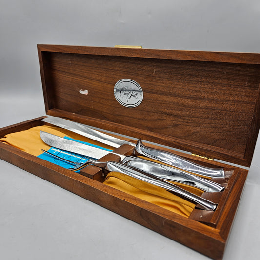 Vintage 3- Piece Carvel Hall Carving Set in Wooden Box