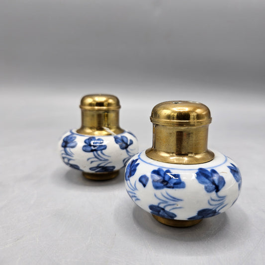 Vintage Chinoiserie Blue & White Porcelain Salt and Pepper Shakers