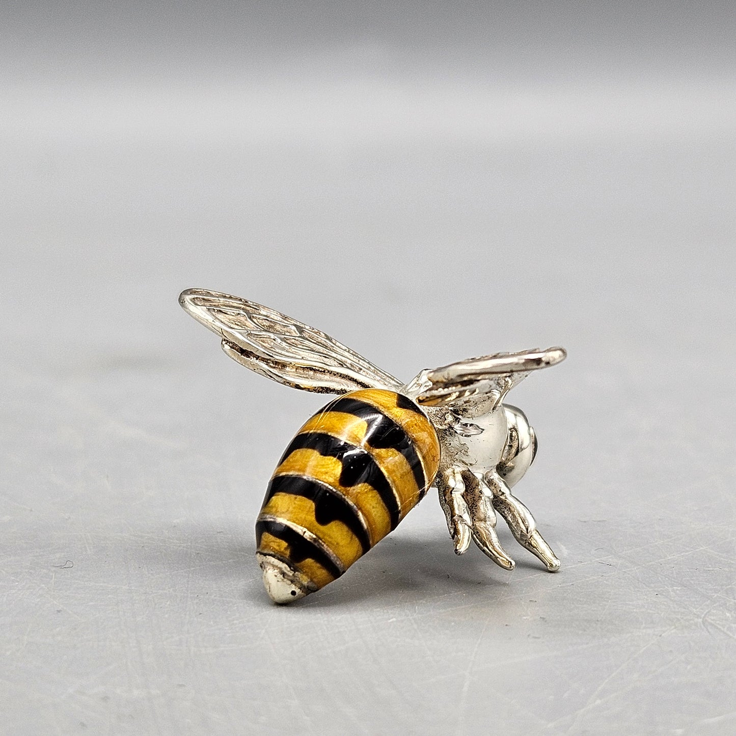 Beautiful Saturno Sterling Silver & Enamel Bee Figure