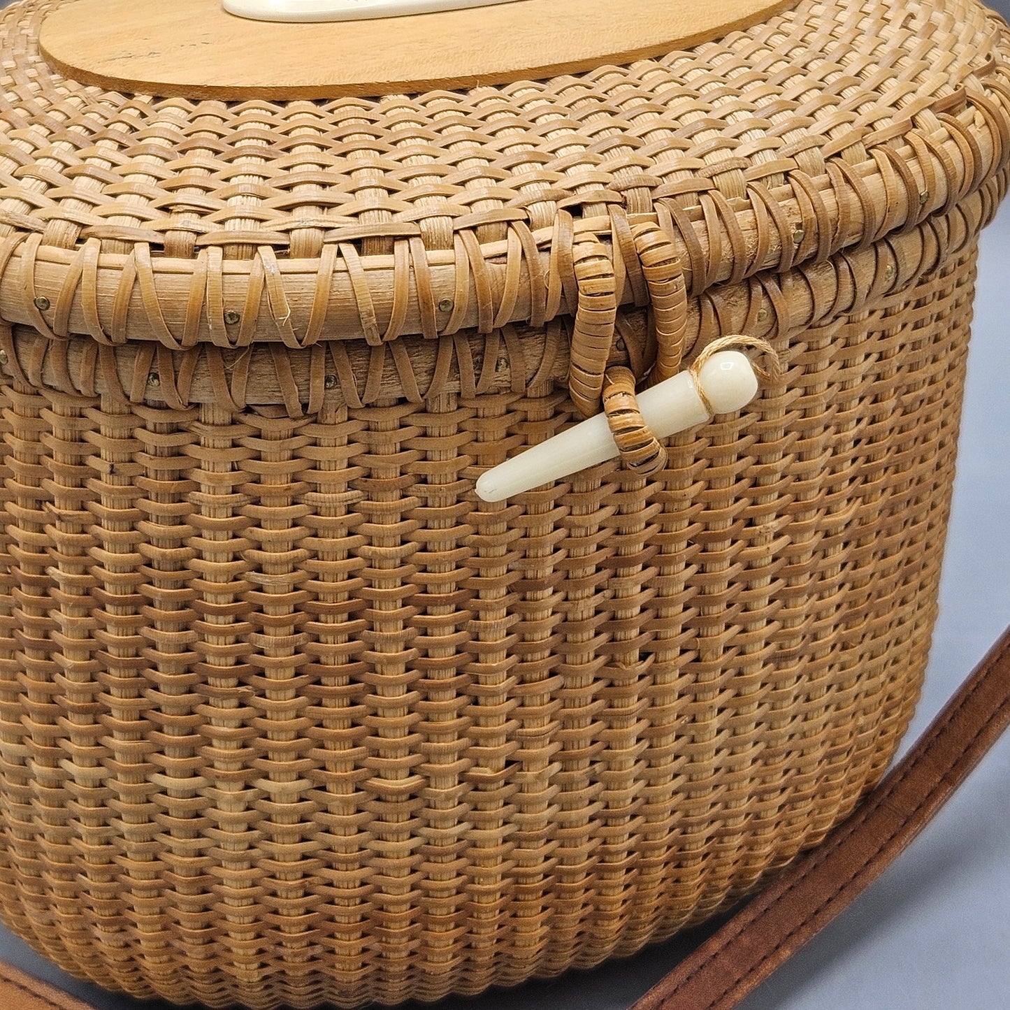 Nantucket Basket with Town Scene on Top & Leather Strap