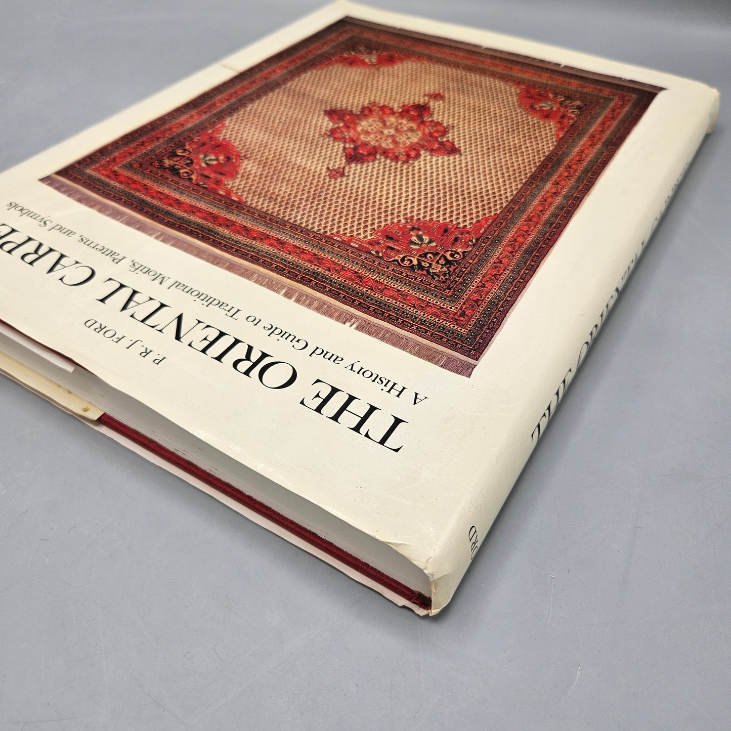 Book The Oriental Carpet A History and Guide to Traditional Motifs