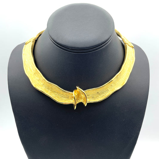 Brilliant Gold Choker Necklace