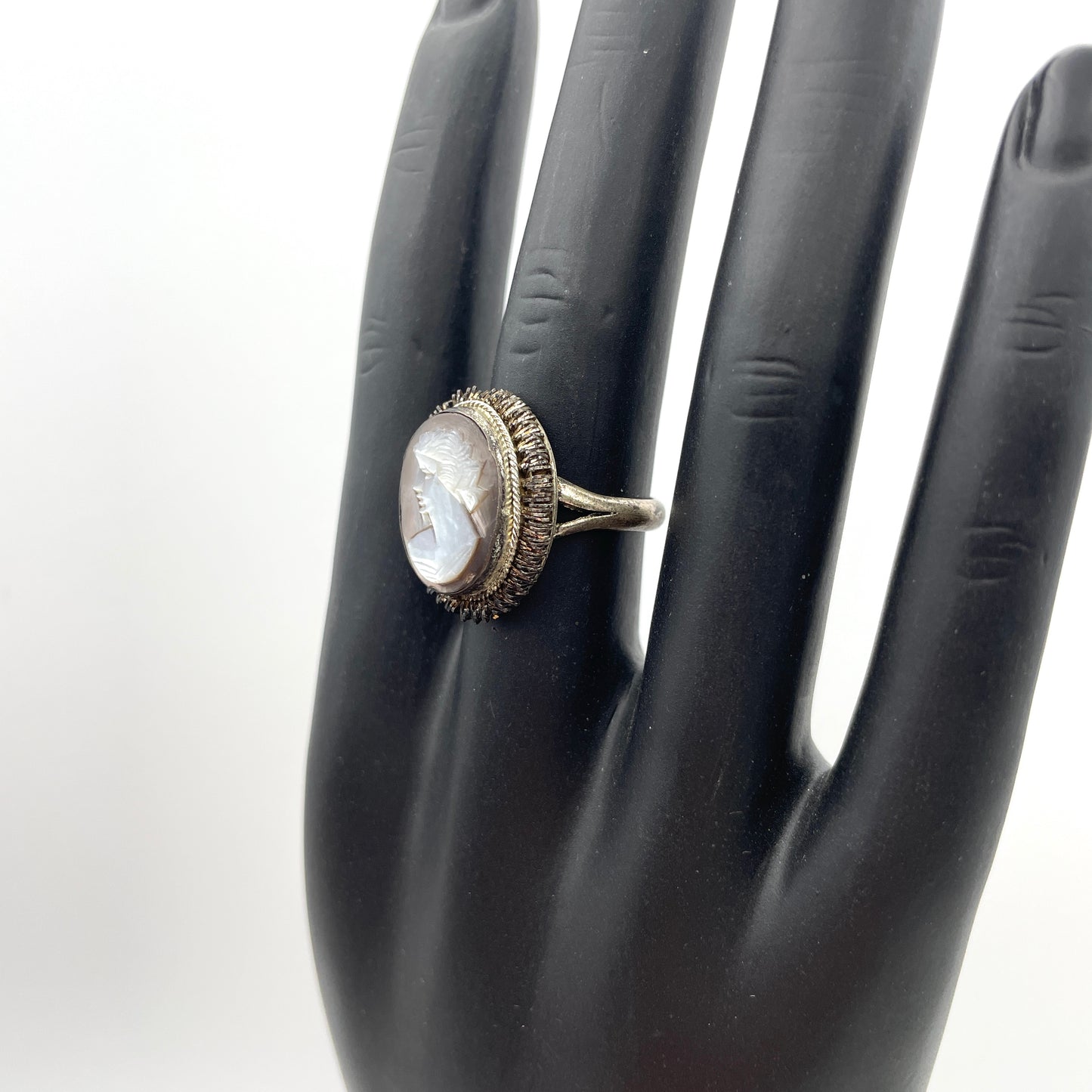 Vintage Cameo Ring - Size 8.5