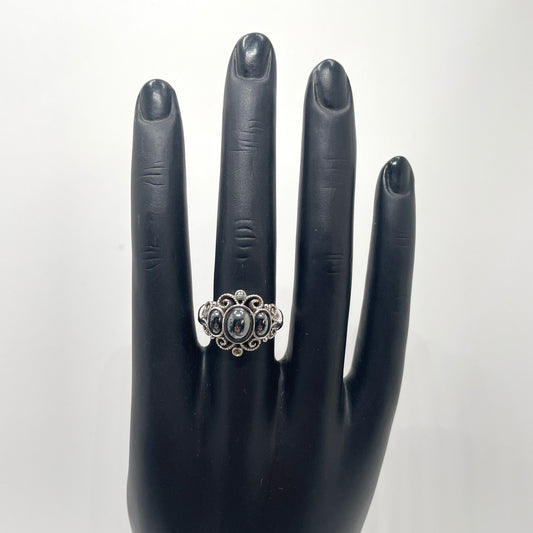Vintage Avon Silver & Gray Ring - Size 7.5