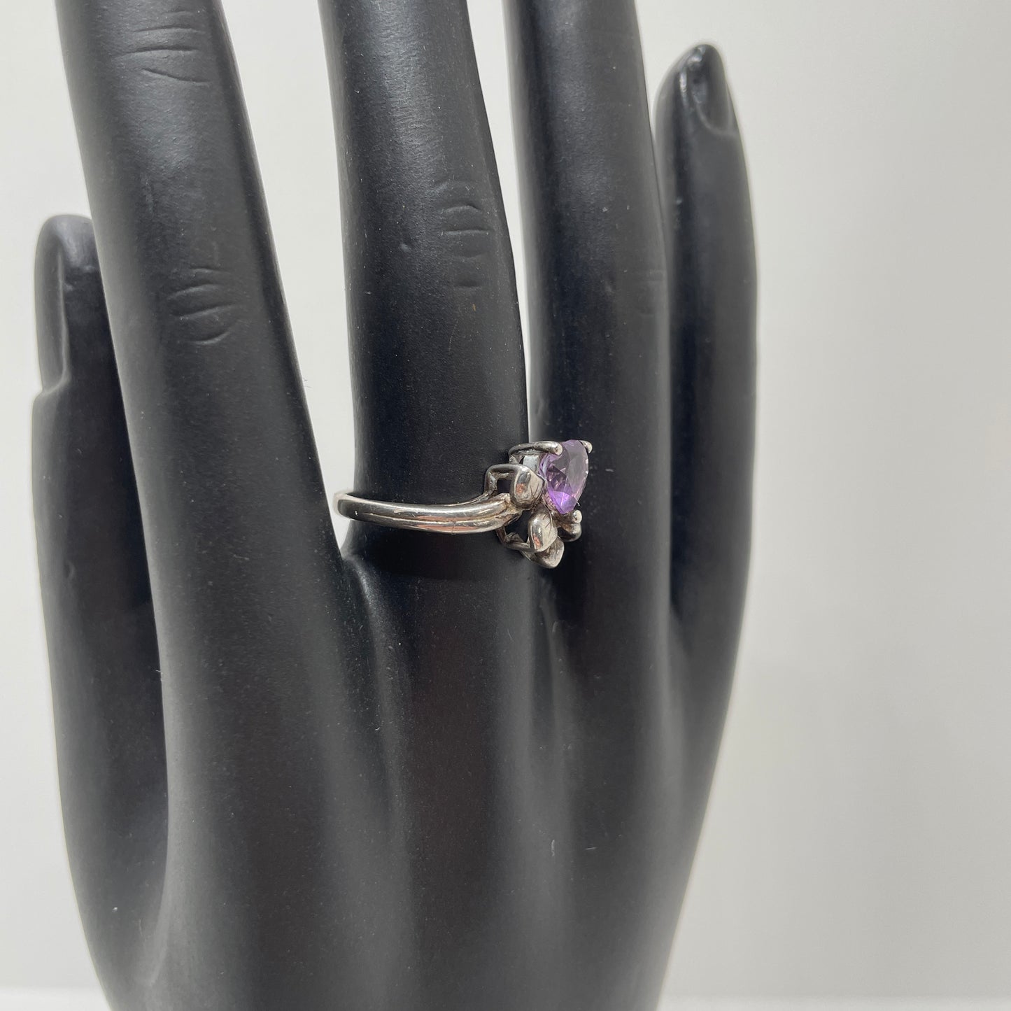 Vintage Sterling Silver Amethyst Heart Ring - Size 9