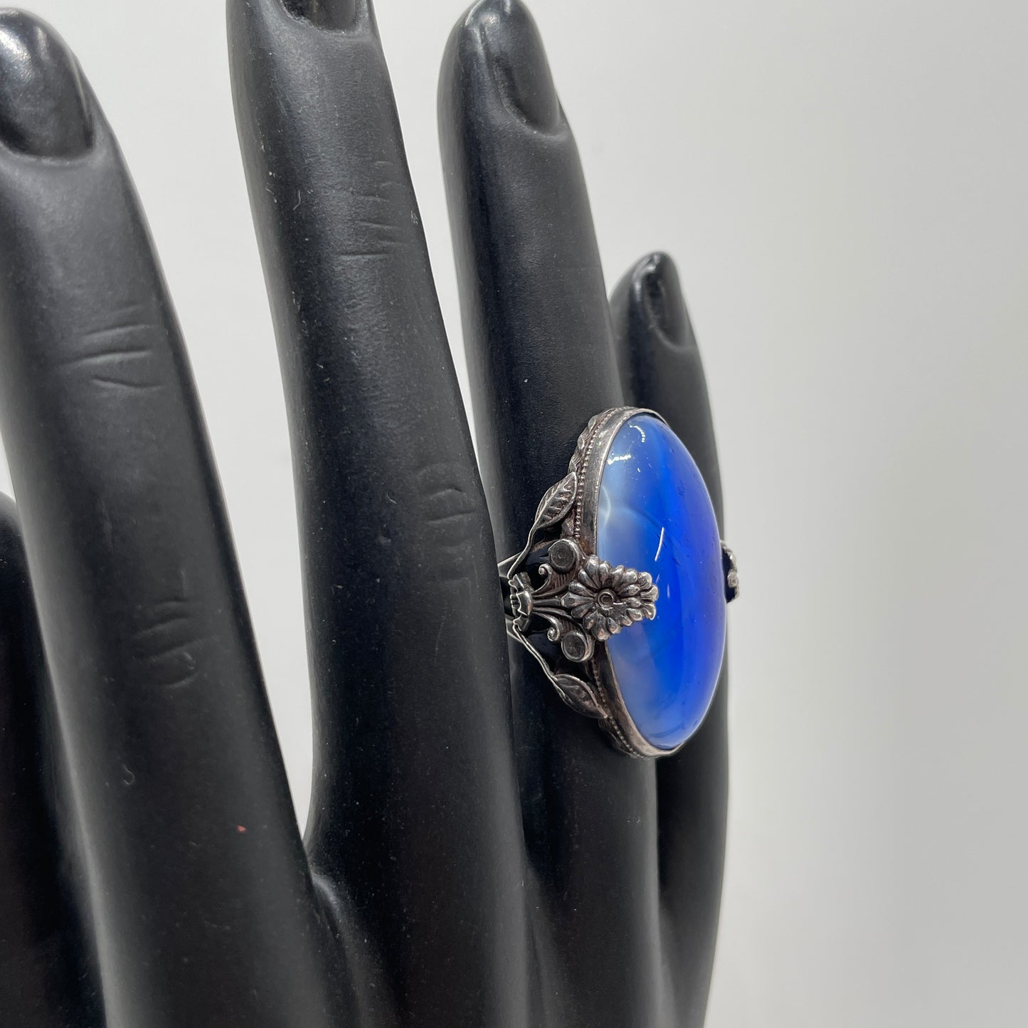 Vintage Sterling Silver & Large Blue Stone Ring - Size 5
