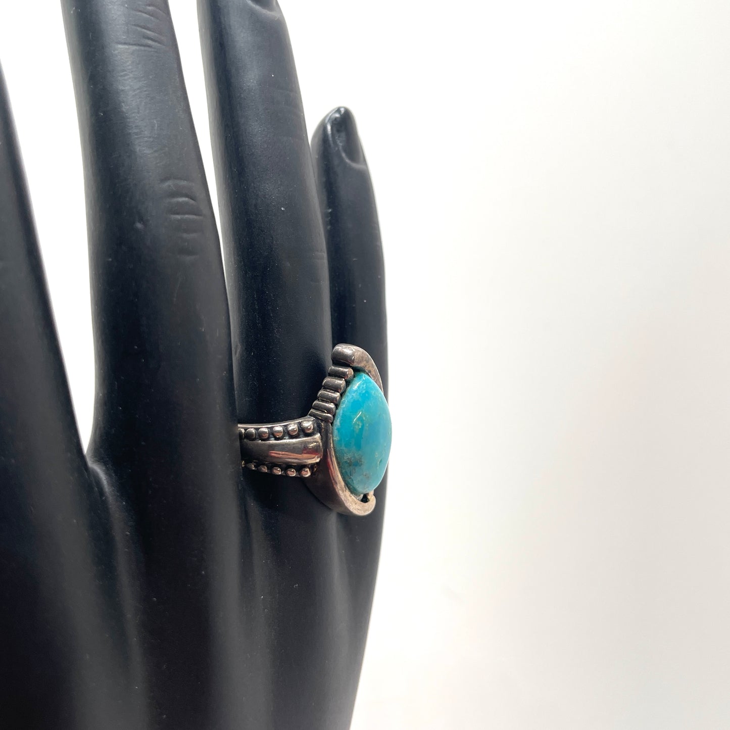 Sterling Silver & Turquoise Cocktail Ring - Size 9