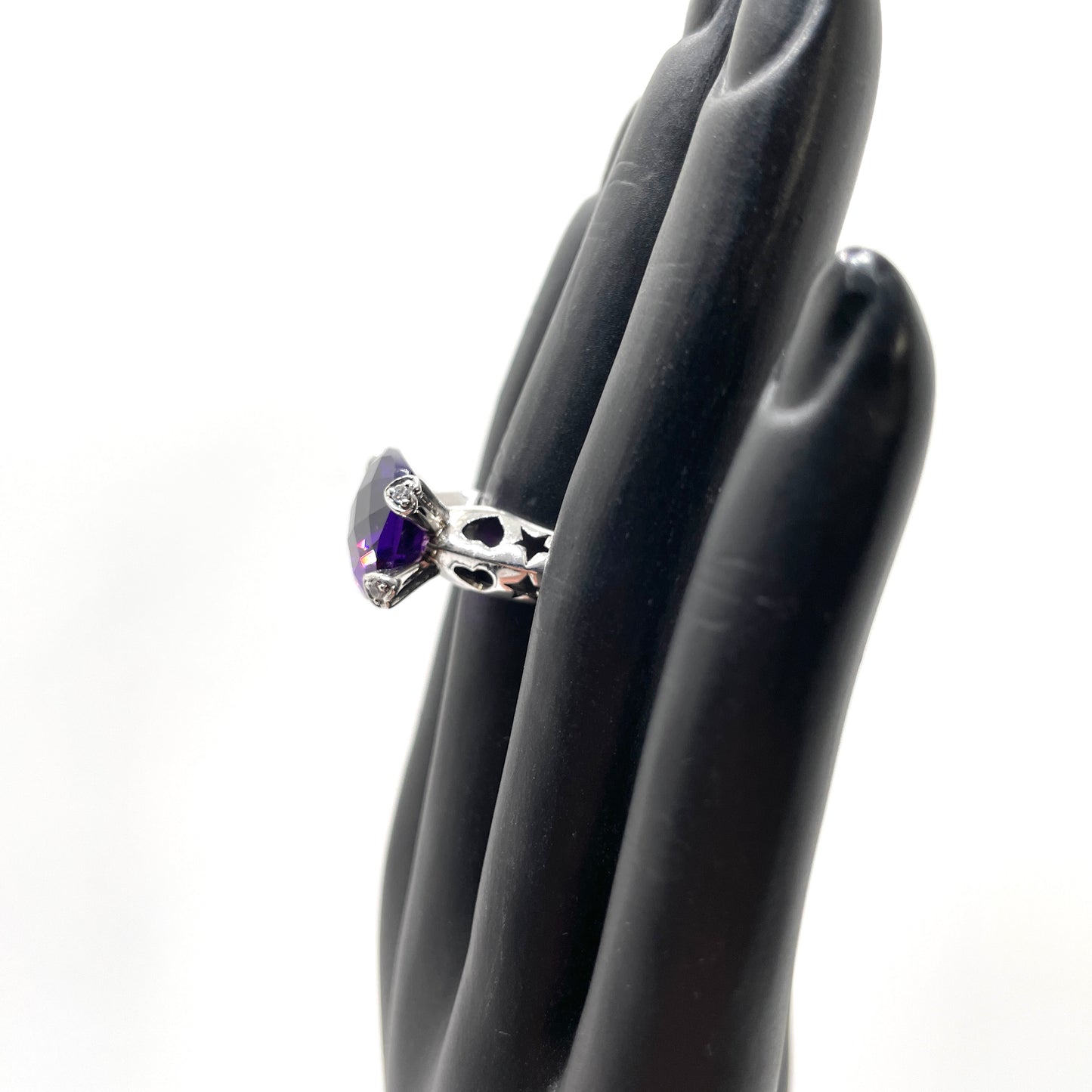 Sterling Silver & Large Purple Stone Ring - Size 7