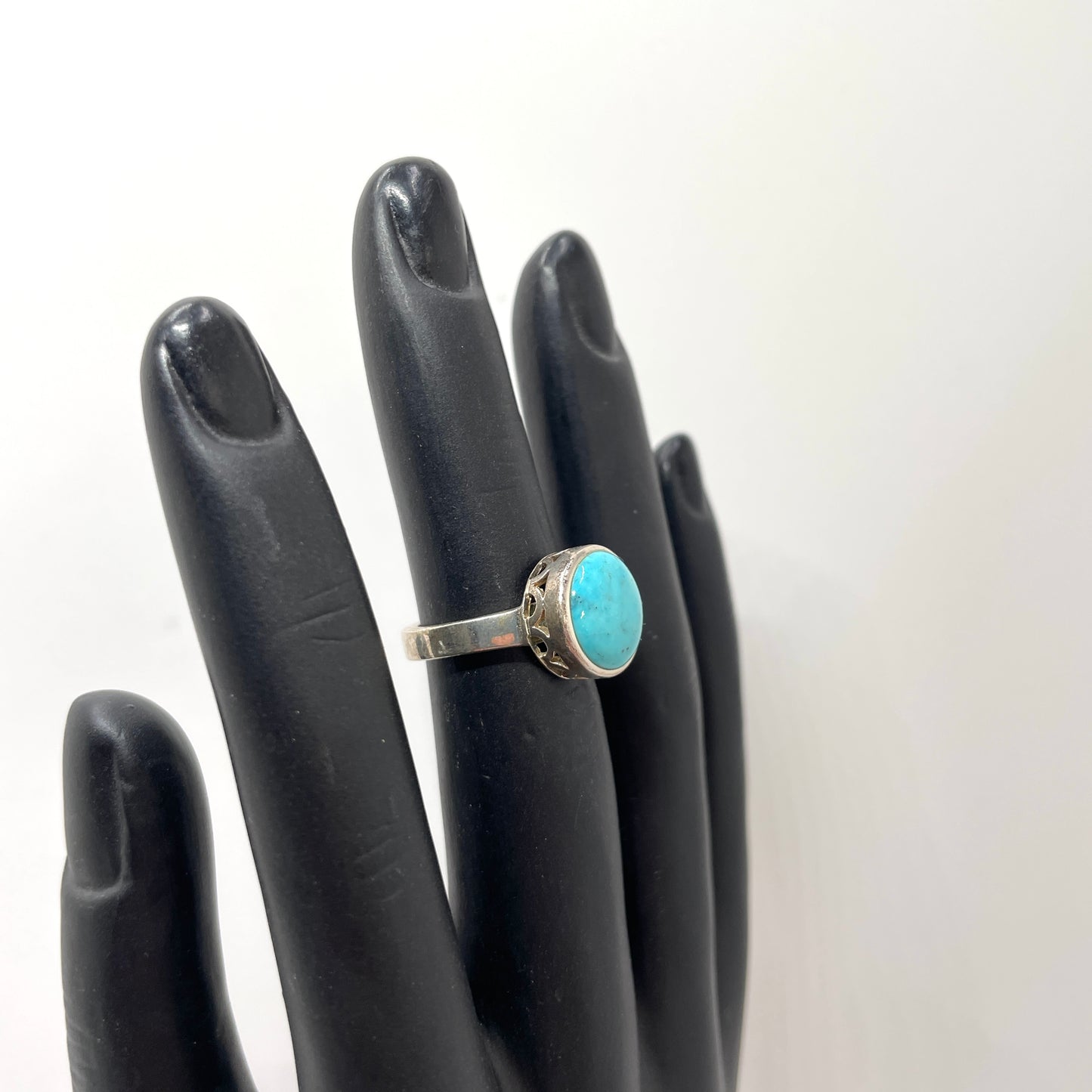 Vintage Sterling Silver & Turquoise Ring - Size 5