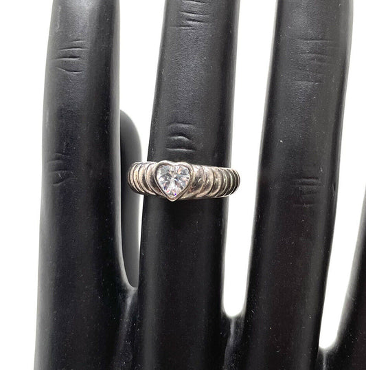 Vintage Sterling Silver Ring with Heart - Size 7
